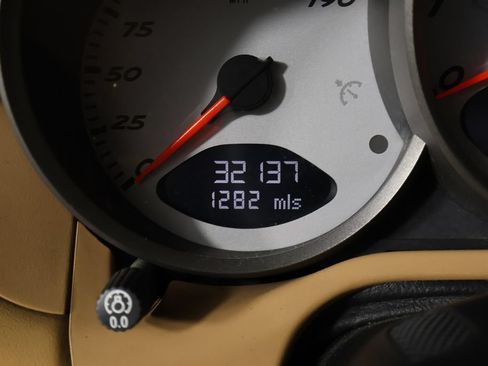 Used 2007 Porsche Boxster S RWD image 15
