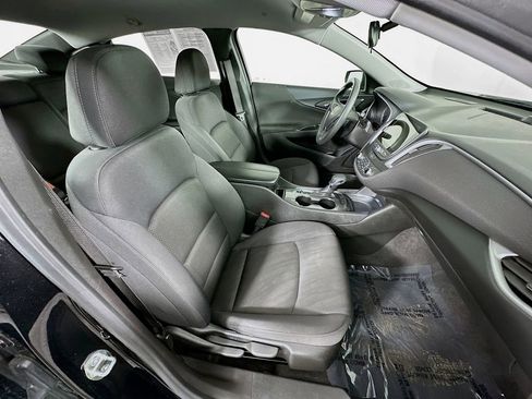 Used 2024 Chevrolet Malibu LT image 34