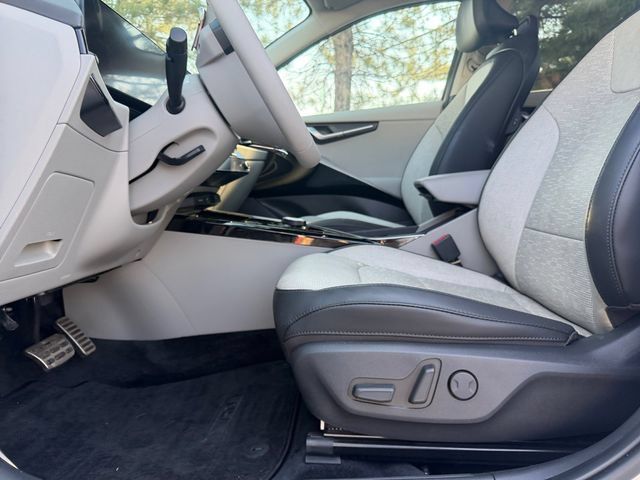 Used 2023 Kia Niro Wave w/ Wave Preserve Package FWD image 14