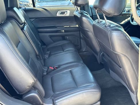 Used 2013 Ford Explorer Limited image 13
