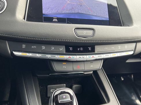 Used 2023 Cadillac XT4 Premium Luxury image 19