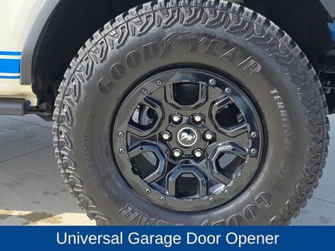 Used 2024 Ford Bronco Wildtrak image 12