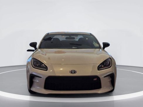 New 2026 Toyota GR86 w/ ALL Weather Mat Package (TMS) RWD image 9