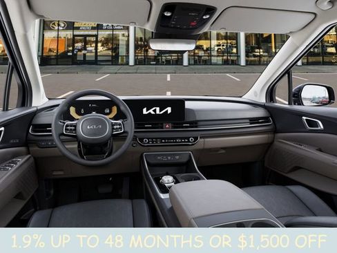 New 2026 Kia Carnival EX image 15