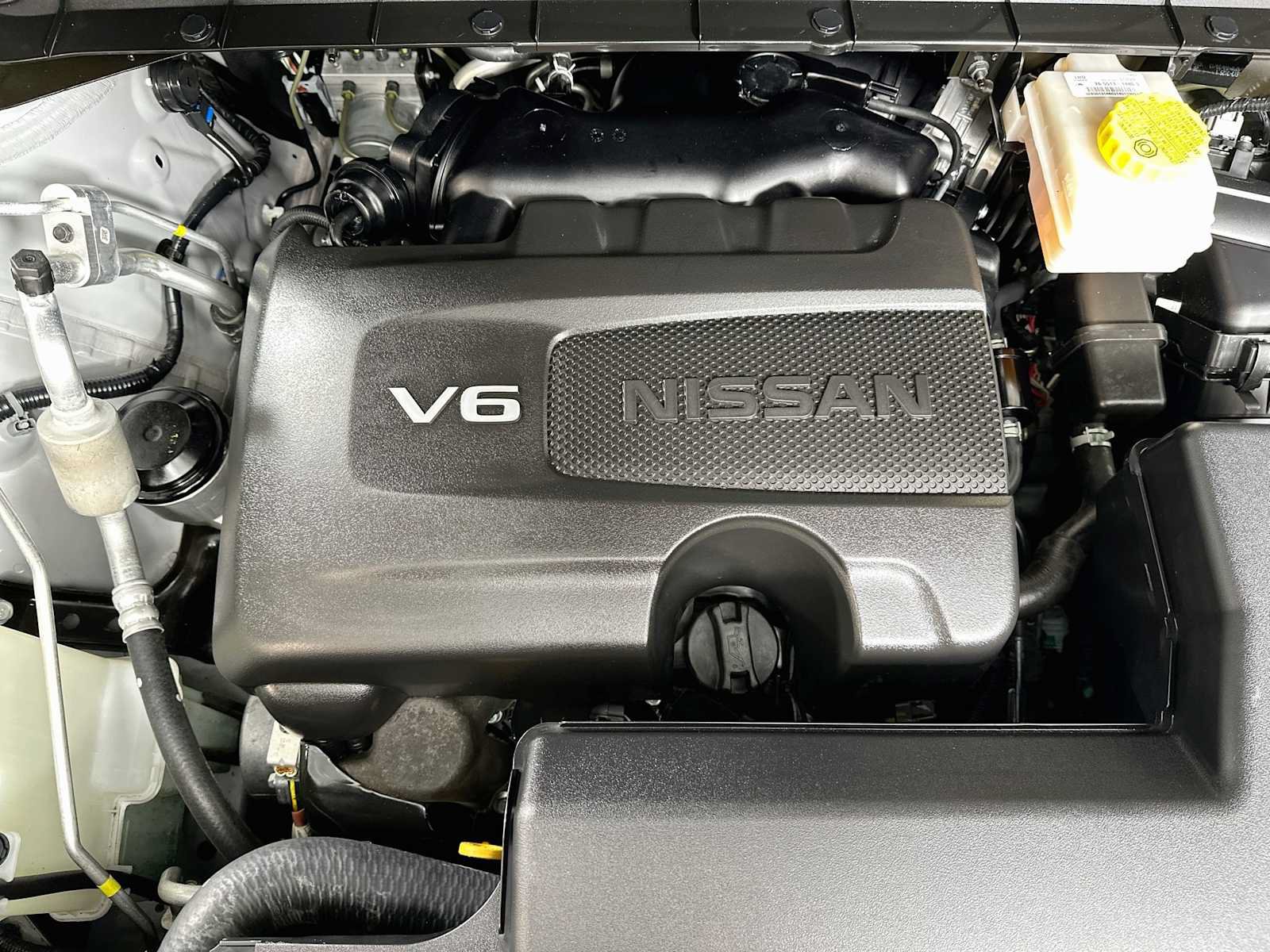 Used 2022 Nissan Pathfinder SL AWD/4WD image 30