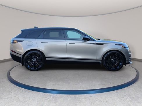 New 2026 Land Rover Range Rover Velar Dynamic SE image 4