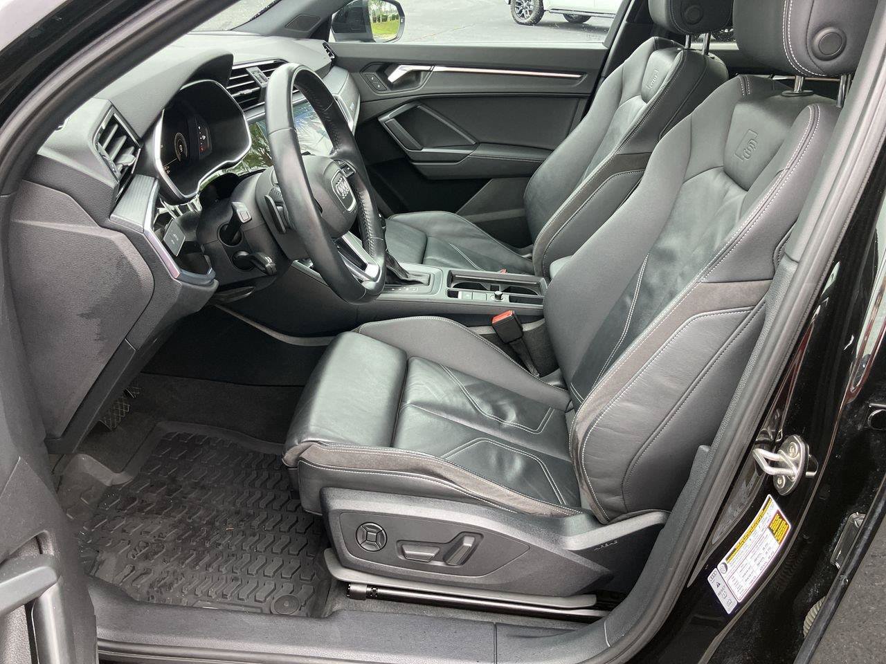Used 2020 Audi Q3 2.0T Prestige w/ Prestige Package AWD/4WD image 15
