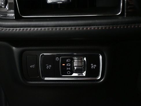 Used 2023 Lincoln Aviator Reserve w/ Elements Package Plus image 9