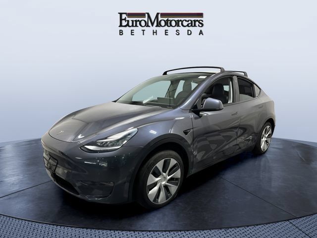 Used 2021 Tesla Model Y Long Range AWD/4WD image 1
