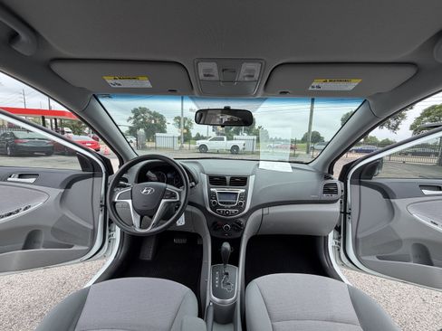 Used 2013 Hyundai Accent GS FWD image 16