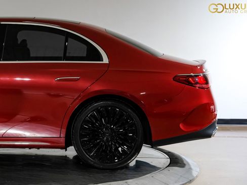 Used 2025 Mercedes-Benz E 350 Sedan image 15