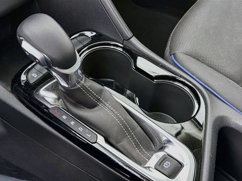 Used 2025 Buick Encore GX Sport Touring FWD image 20