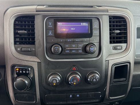 Used 2018 RAM 1500 Express image 16