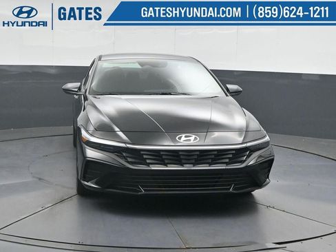 New 2026 Hyundai Elantra Sport FWD image 5