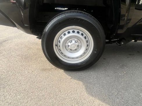 Used 2024 Toyota Tacoma SR image 18