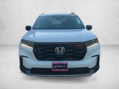 New 2025 Honda Pilot TrailSport image 6