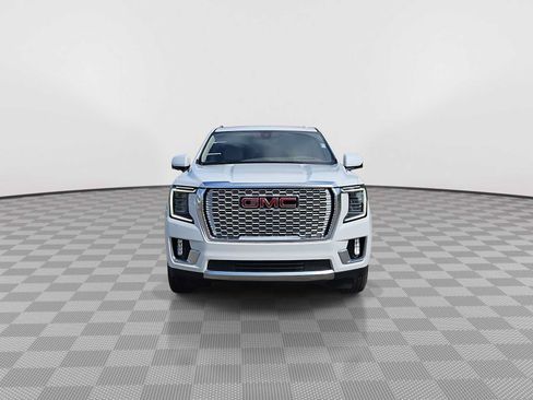 Certified 2021 GMC Yukon XL Denali AWD/4WD image 3