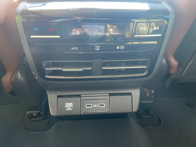 Used 2022 Acura MDX w/ Technology Package AWD/4WD image 23
