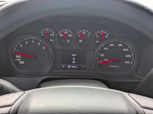Used 2025 Chevrolet Silverado 1500 W/T w/ WT Value Package AWD/4WD image 19