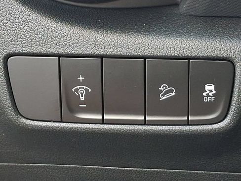 Used 2023 Hyundai Kona SEL w/ Convenience Package AWD/4WD image 9