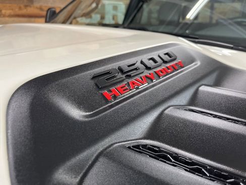 Used 2024 RAM 2500 Limited AWD/4WD image 11