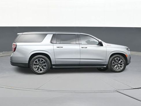 Used 2024 Chevrolet Suburban Z71 w/ Z71 Off-Road Package image 44