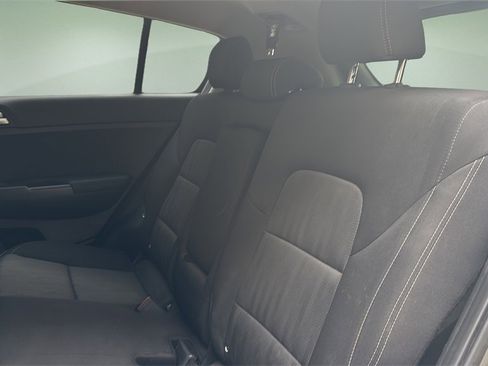 Used 2021 Kia Sportage LX image 12