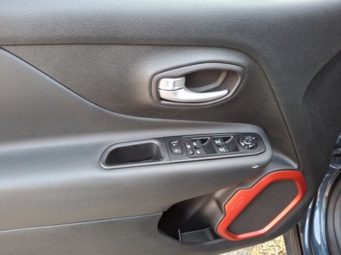 Certified 2023 Jeep Renegade Trailhawk image 13