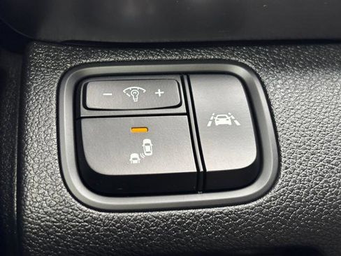 Certified 2020 Kia Optima LX image 25