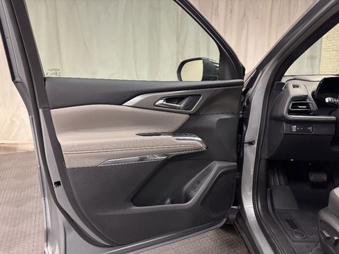 New 2026 Chevrolet Traverse LT w/ LPO, Floor Liner Package image 23