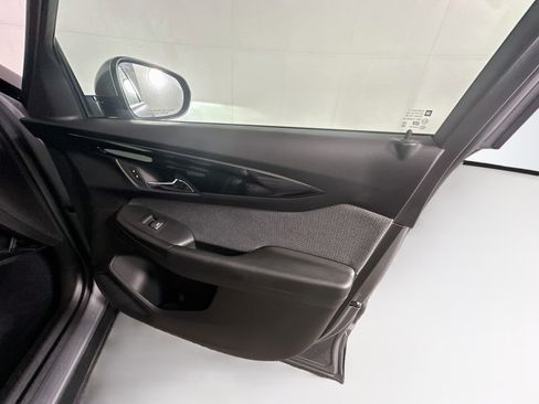 Used 2025 Chevrolet TrailBlazer LT AWD/4WD image 30