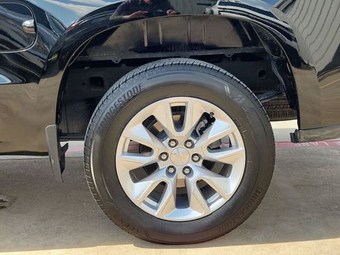 Used 2024 Chevrolet Silverado 1500 Custom RWD image 31