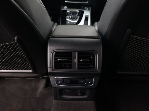 Used 2024 Audi Q5 e Prestige w/ Prestige Package AWD/4WD image 34