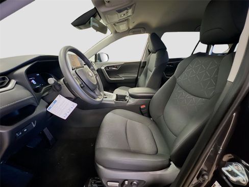 New 2025 Toyota RAV4 XLE image 20