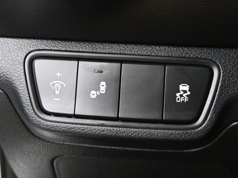 Used 2023 Kia Forte LXS w/ LXS Technology Package FWD image 12