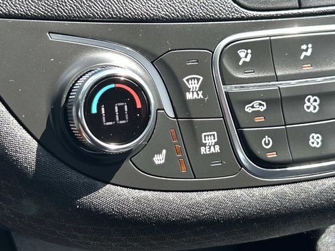 Used 2023 Chevrolet Malibu LT w/ Driver Confidence Package FWD image 34