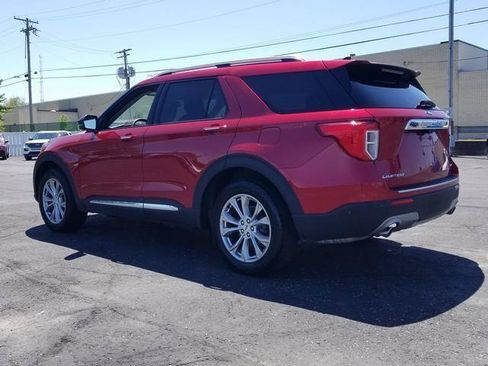 Used 2021 Ford Explorer Limited w/ Equipment Group 301A AWD/4WD image 8