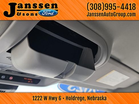 Used 2023 GMC Terrain SLT AWD/4WD image 32