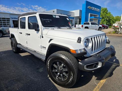 Used 2021 Jeep Gladiator Overland w/ Trailer Tow Package image 8