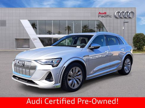 Used 2023 Audi e-tron S Premium Plus image 1