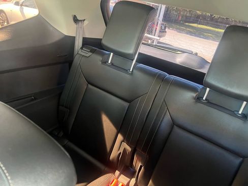 Used 2018 Volkswagen Atlas SE image 12