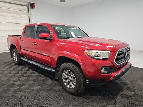 Used 2016 Toyota Tacoma SR5 w/ SR5 Appearance Package (SN) image 1
