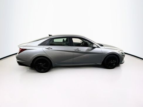 Used 2023 Hyundai Elantra SEL FWD image 4