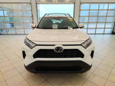 Used 2025 Toyota RAV4 XLE w/ Convenience Package AWD/4WD image 8