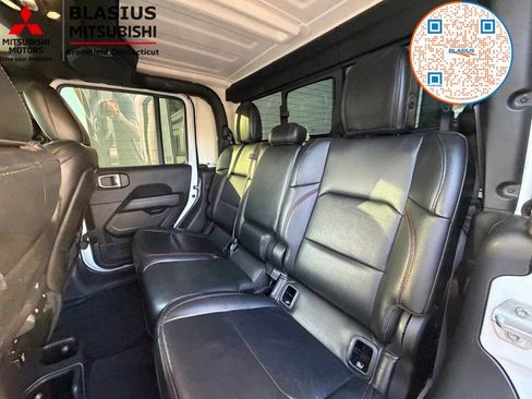 Used 2022 Jeep Gladiator Rubicon w/ Trailer Tow Package AWD/4WD image 43