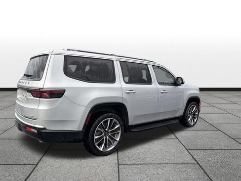 Used 2022 Jeep Wagoneer Series II w/ Premium Group I AWD/4WD image 5