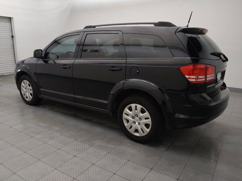 Used 2019 Dodge Journey SE image 3