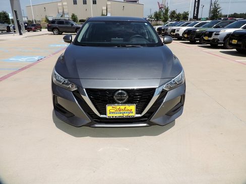 Used 2023 Nissan Sentra SV FWD image 2