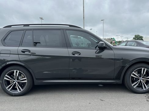 Used 2026 BMW X7 M60i AWD/4WD image 11