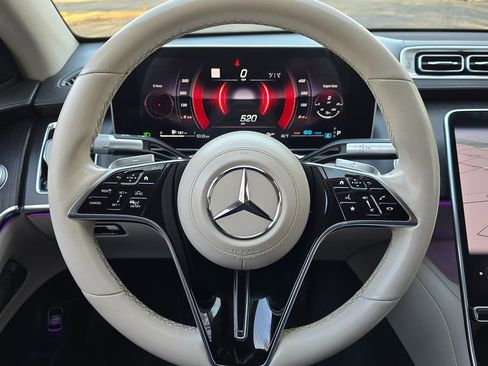 Used 2022 Mercedes-Benz S 500 4MATIC image 36